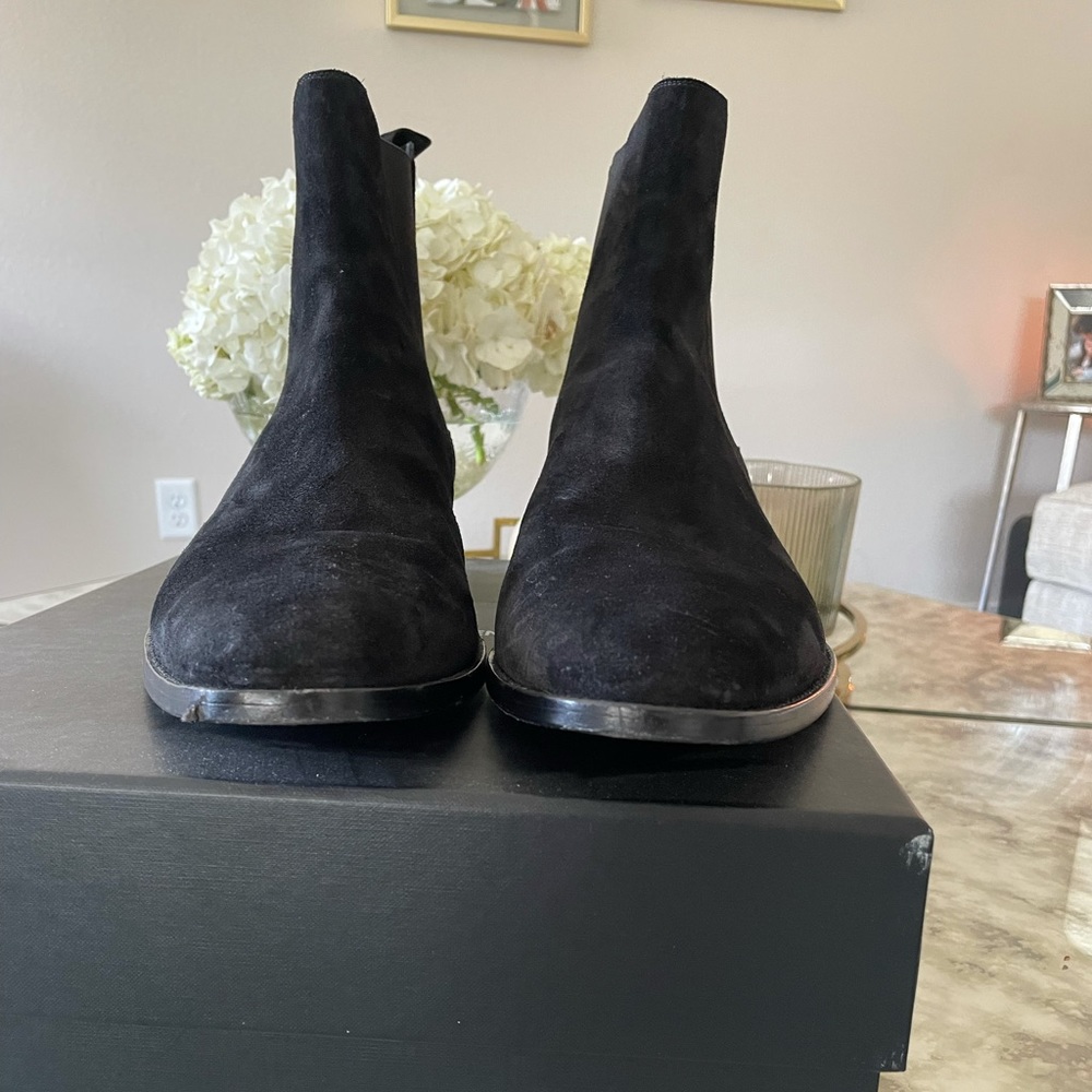 Saint Laurent Wyatt Chelsea Boots - Picture 4 of 6